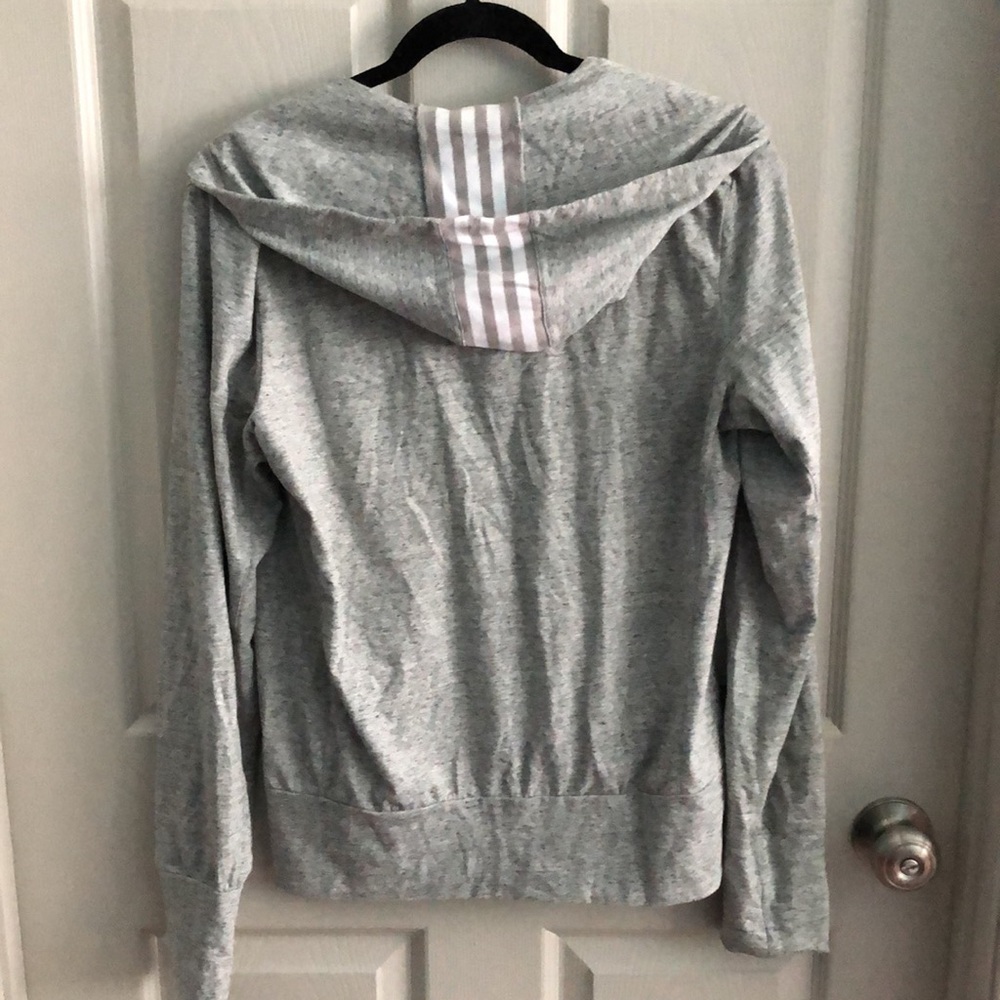 Women’s M Light Gray Sweatshirt - Picture 2 of 2